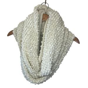 NWT Staring at Stars Anthropologie Loose Knit Ivory Cozy Chunky Infinity Scarf